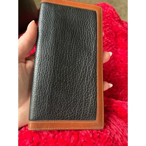 Dooney & Bourke black pebbled leather wallet - Picture 7 of 7